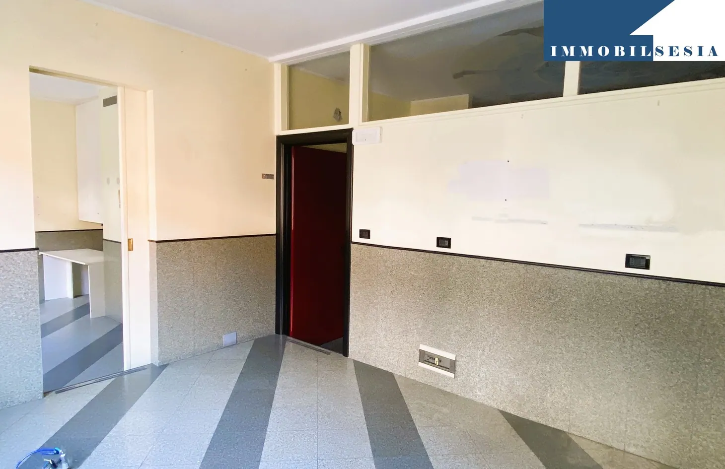 Appartamento in vendita a Borgosesia (rif. 10142): foto 2 di 24