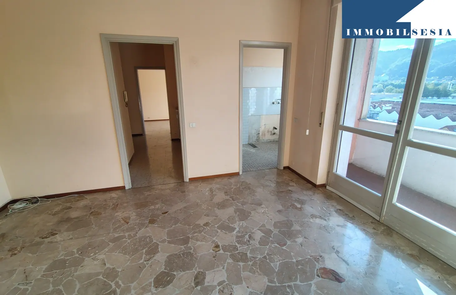 Appartamento in vendita a Borgosesia (rif. 10076): foto 12 di 20