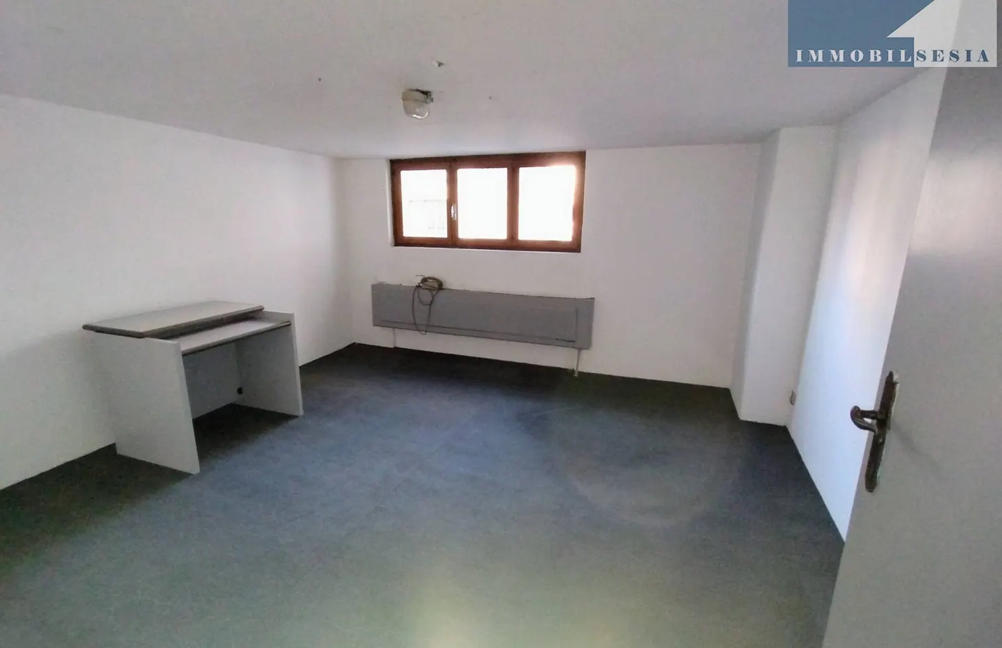 Negozio in affitto a Borgosesia (rif. 10149): foto 8 di 30
